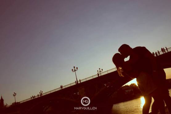 fotos-de-preboda-en-triana-mary-guillen-fotografa