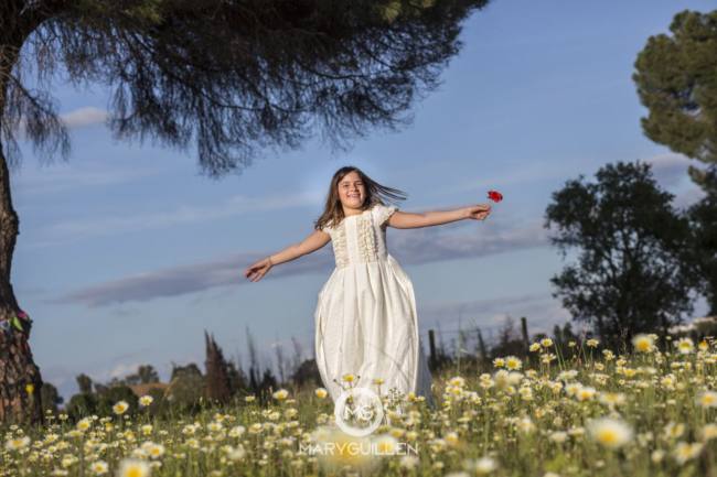 resized_LUCIA CAPITAS MORALES0105 fotos-de-comunión-en-exteriores-mary-guillen-fotografa