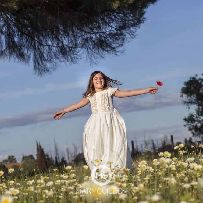 resized_LUCIA CAPITAS MORALES0105 fotos-de-comunión-en-exteriores-mary-guillen-fotografa